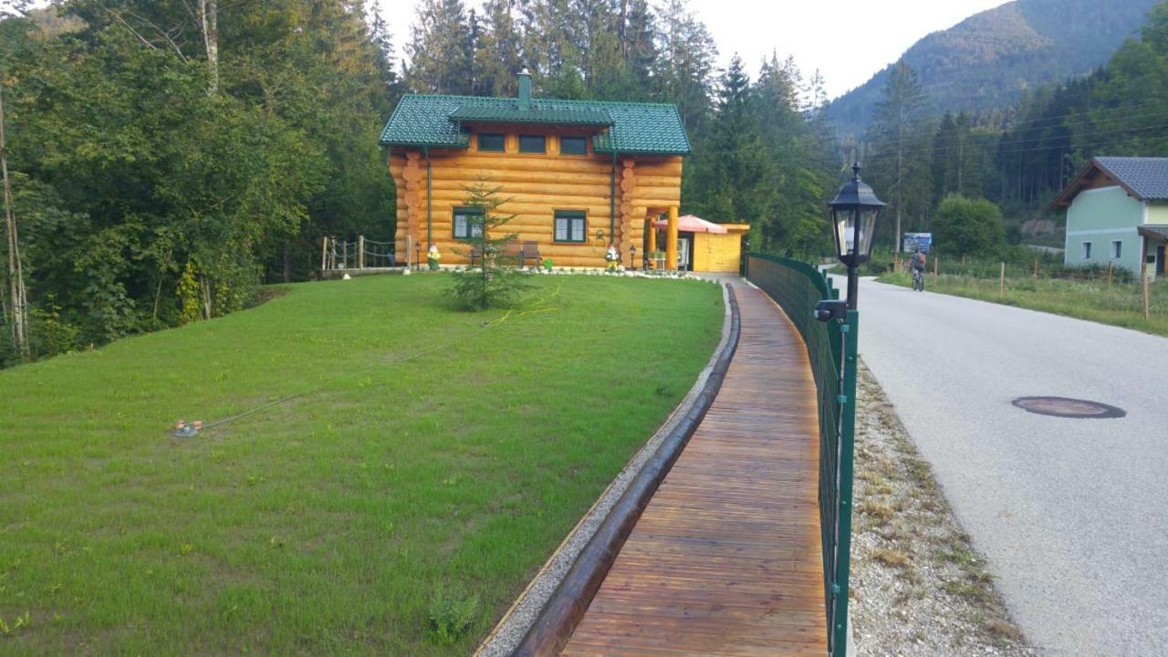 Ferienwohnungen Blockhaus - Zwergenhaeusl Грюнау-им-Альмталь Экстерьер фото